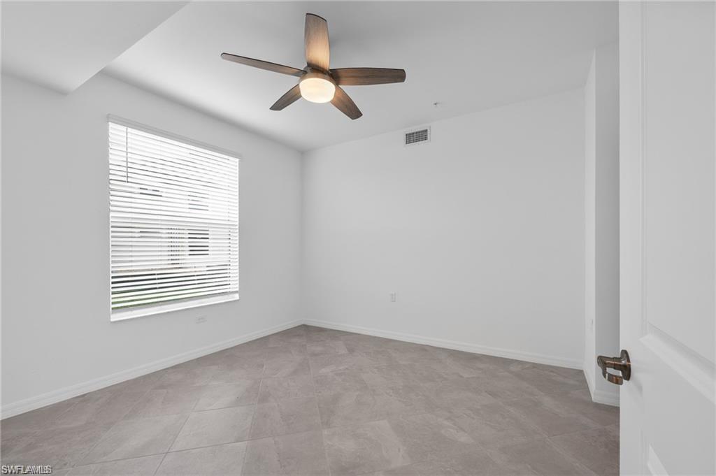 5445 Double Eagle Cir 3011 Property Photo 8
