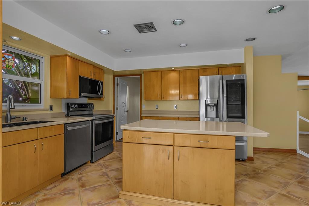 27265 High Seas Ln Property Photo 13
