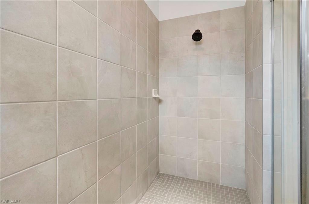 2301 Avocado Ln Property Photo 26