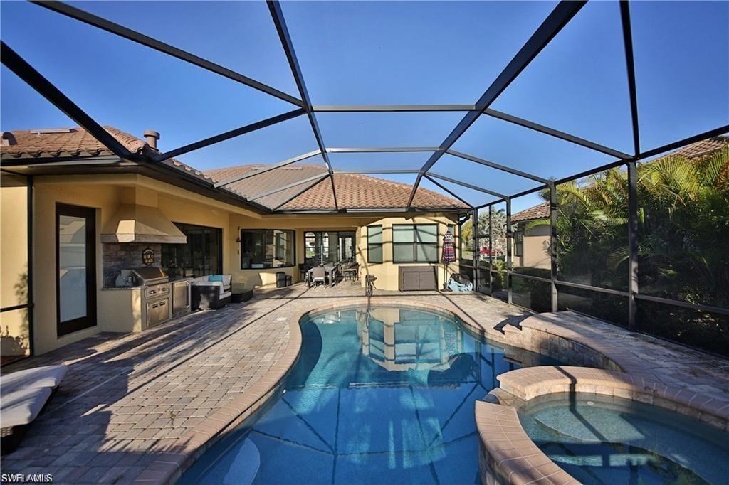 9461 Italia Way Property Photo 3