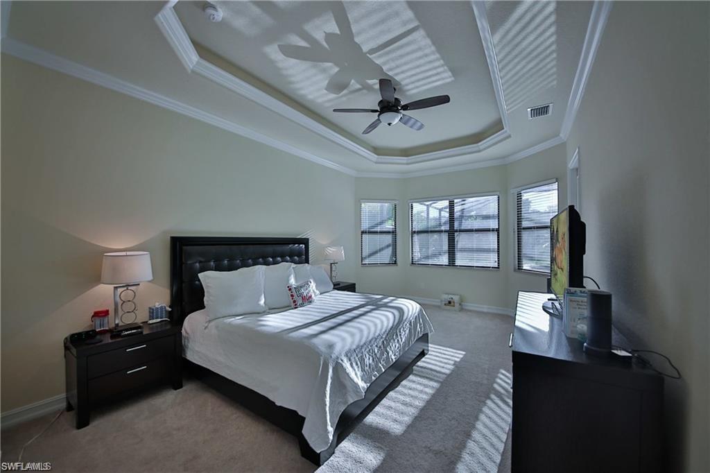 9461 Italia Way Property Photo 6