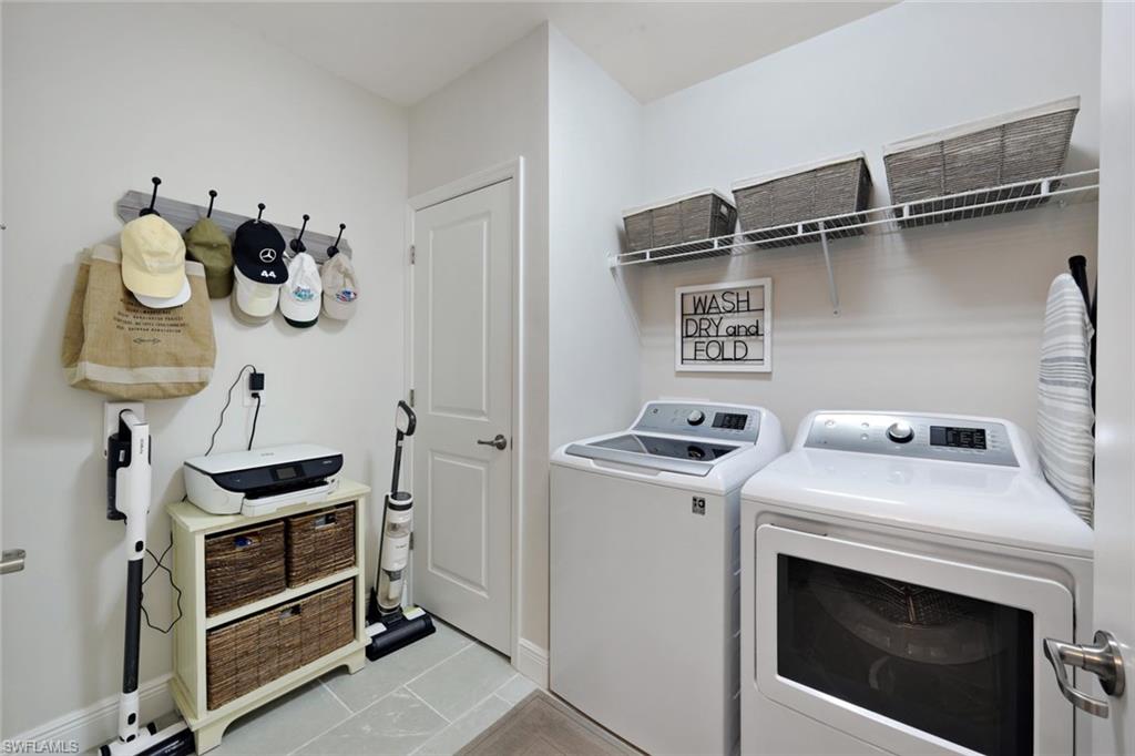 2542 Seychelles Dr 702 Property Photo 20