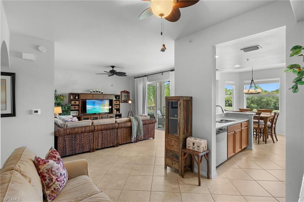 10345 Heritage Bay Blvd 2033 Property Photo 4