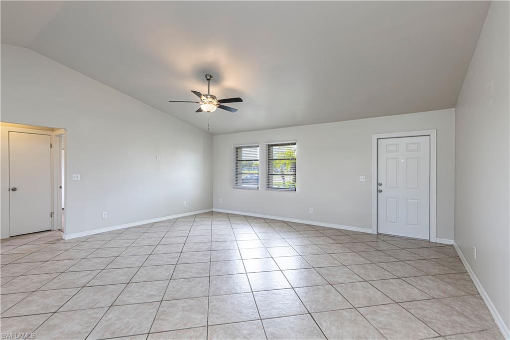 859 15th Ter Property Photo 2