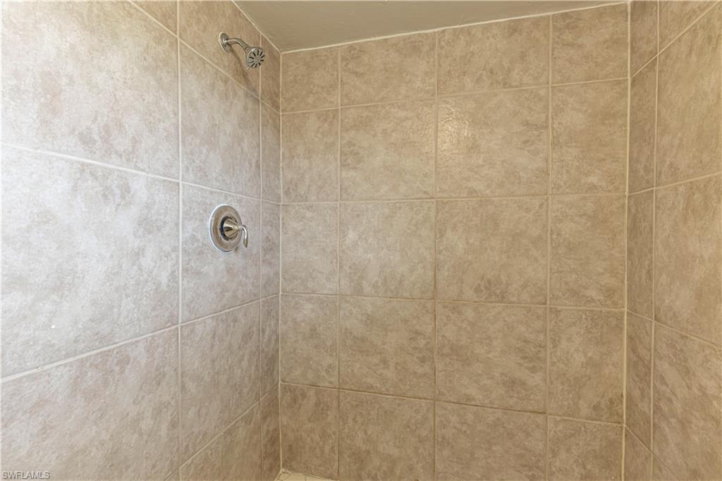 859 15th Ter Property Photo 10