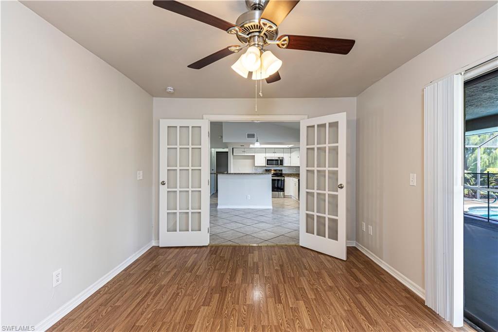 859 15th Ter Property Photo 12
