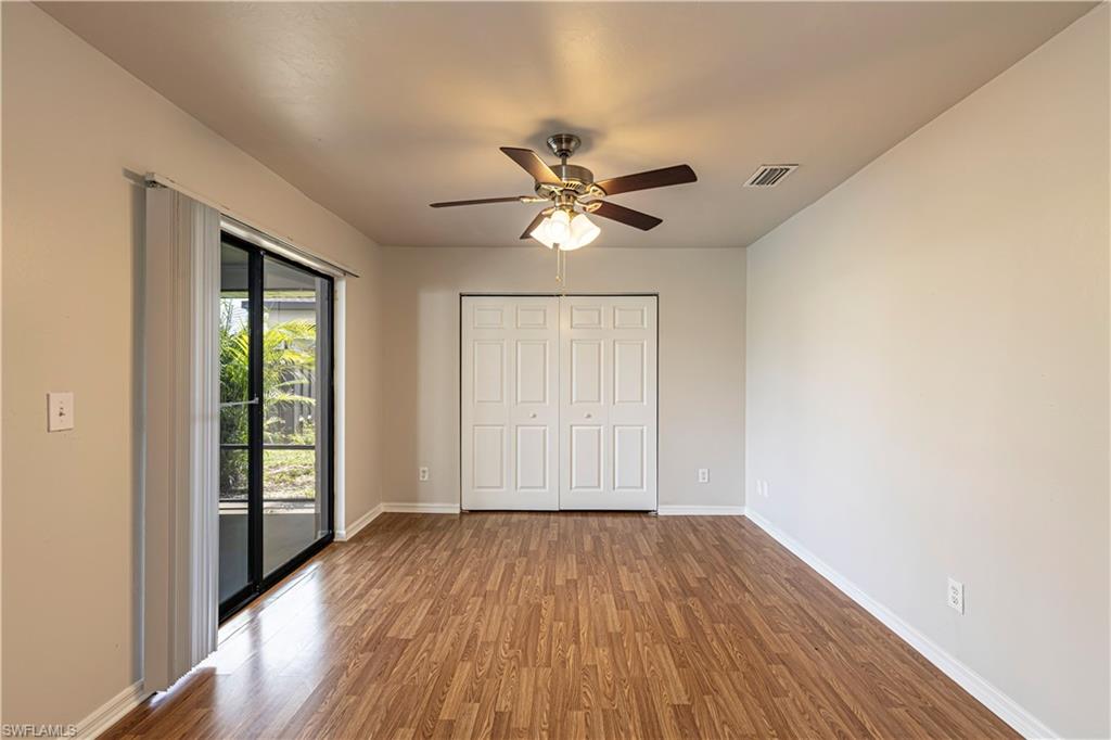 859 15th Ter Property Photo 13