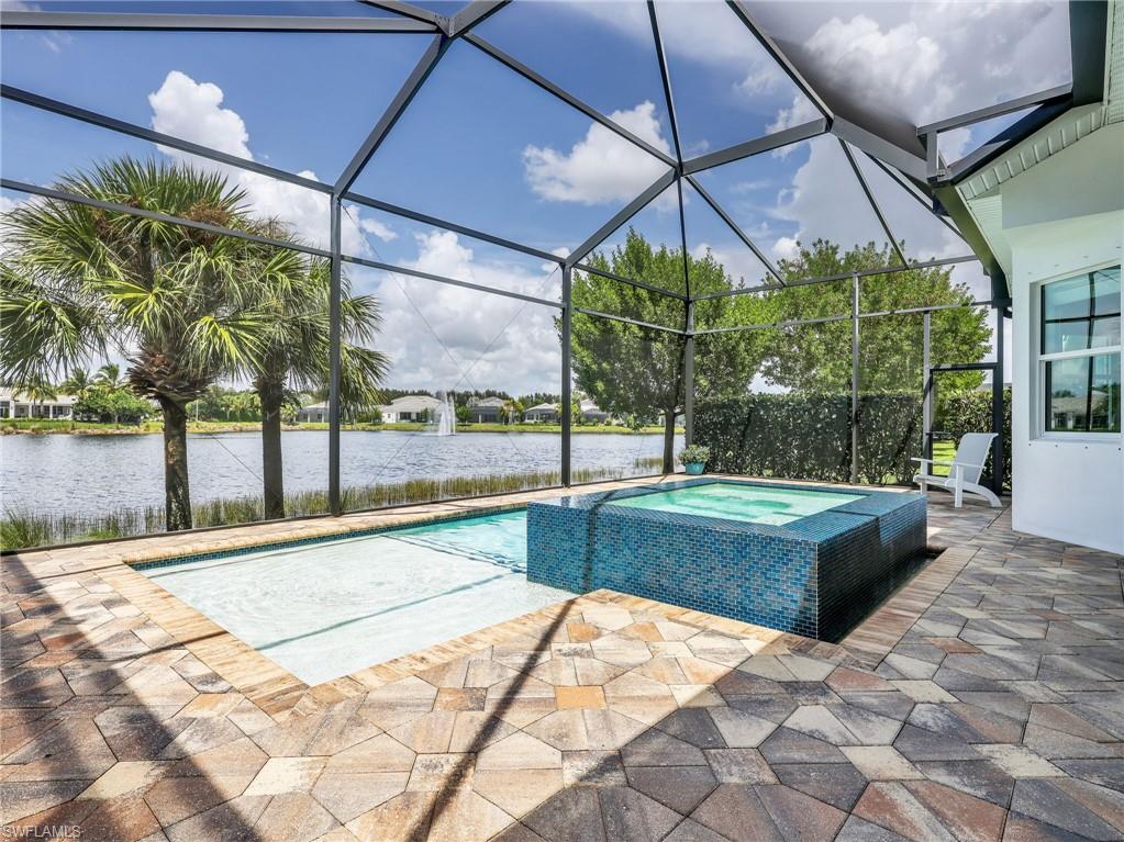 8893 Redonda Dr Property Photo 24