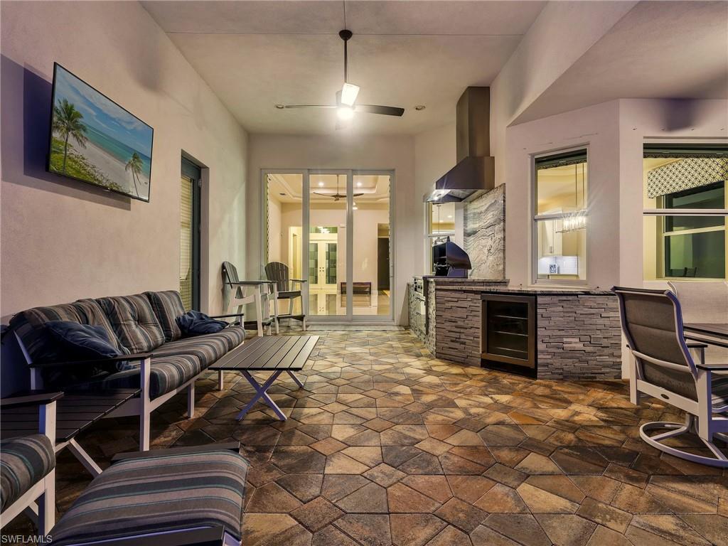 8893 Redonda Dr Property Photo 25