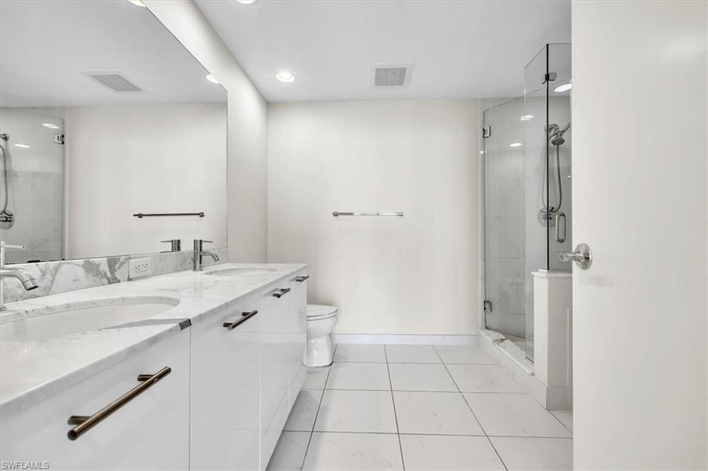 3000 Oasis Grand Blvd 2802 Property Photo 21