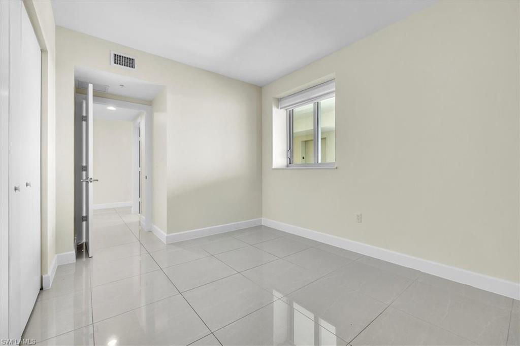 3000 Oasis Grand Blvd 2802 Property Photo 25
