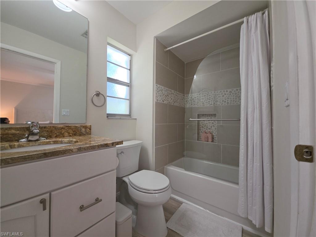 1363 Woodridge Ave Property Photo 18