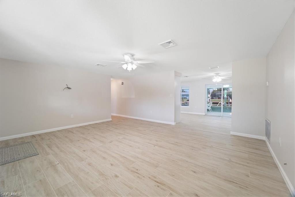 6128 Cocos Dr Property Photo 3