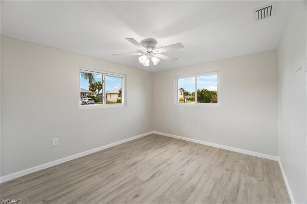 6128 Cocos Dr Property Photo 8