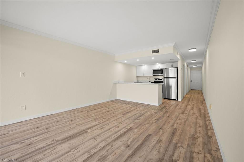 260 Southbay Dr 207 Property Photo 2