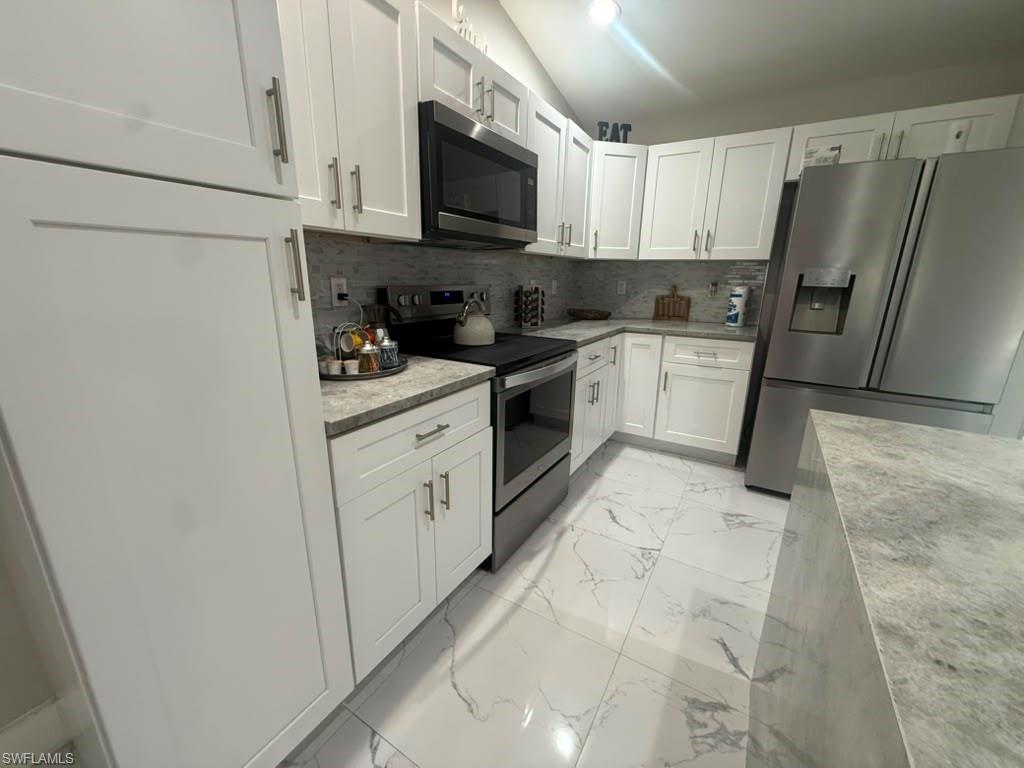 2540 Chiquita Blvd N Property Photo 6