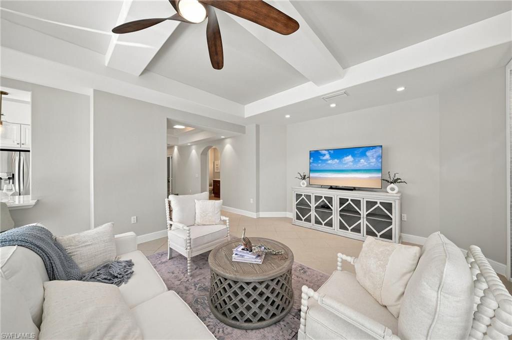 583 Avellino Isles Cir 102 Property Photo 10