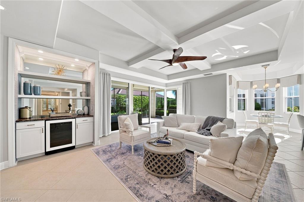 583 Avellino Isles Cir 102 Property Photo 11