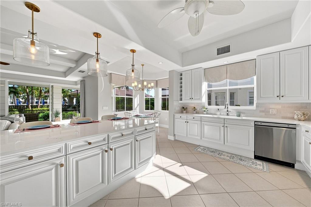 583 Avellino Isles Cir 102 Property Photo 14
