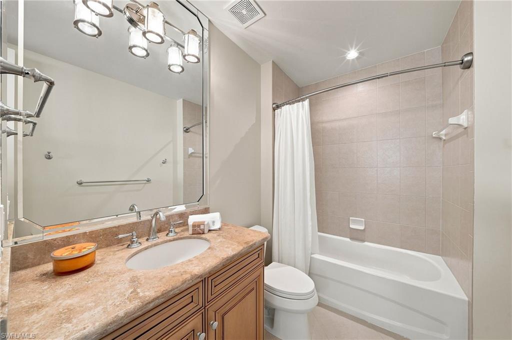 583 Avellino Isles Cir 102 Property Photo 27