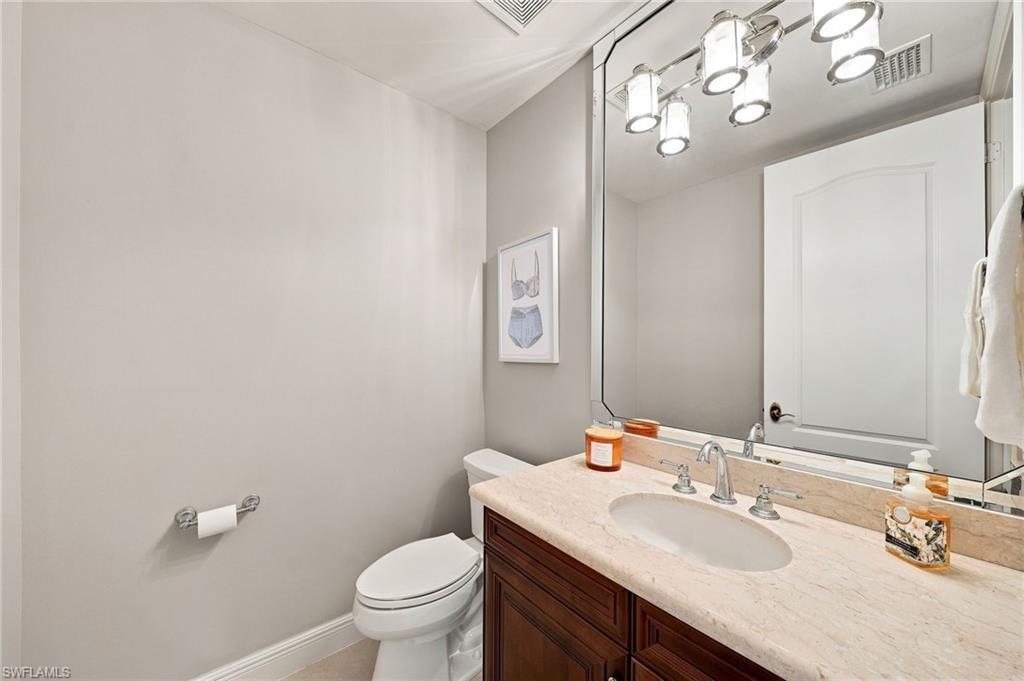 583 Avellino Isles Cir 102 Property Photo 30