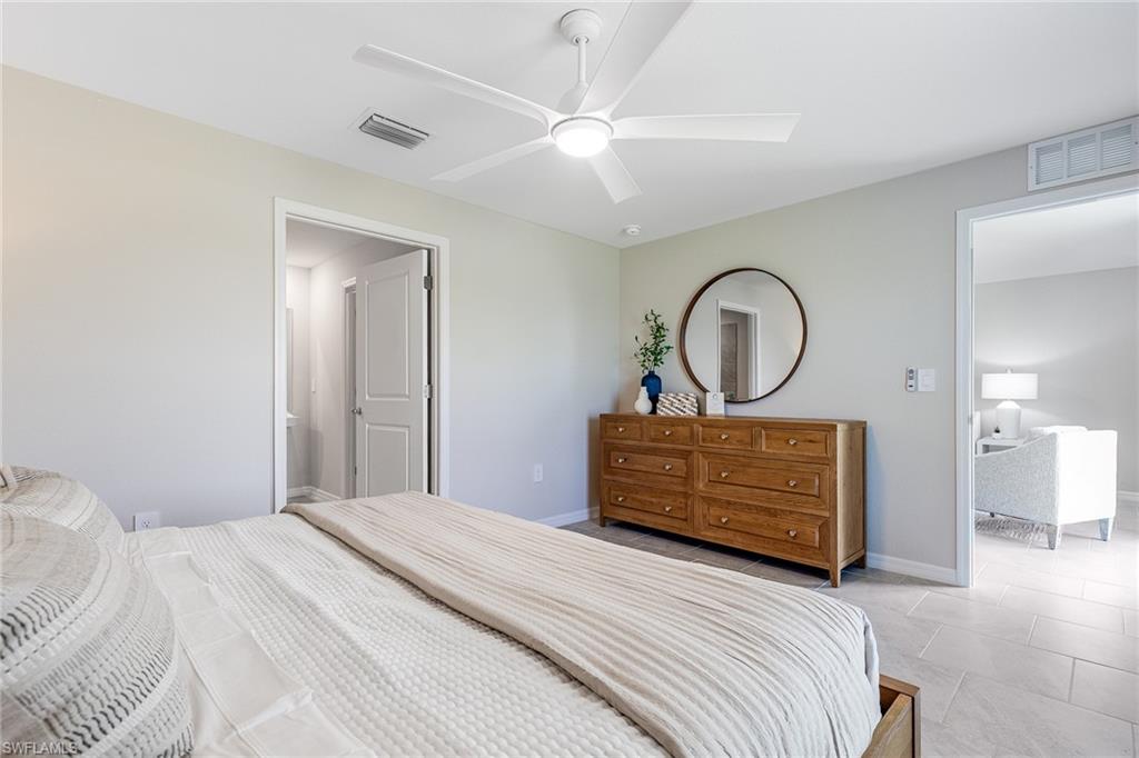 11852 Featherstone Ln Property Photo 8