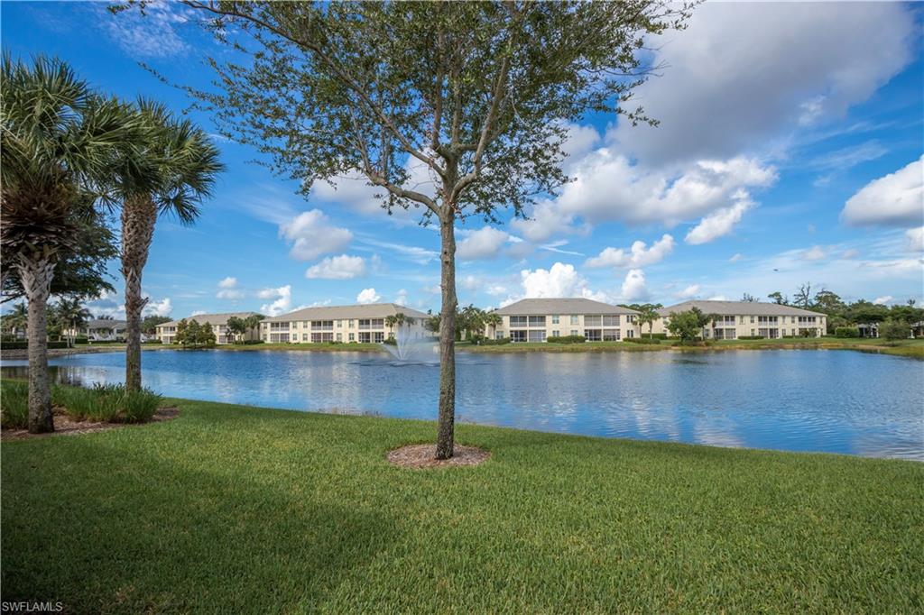 15022 Sea Crest Blvd Property Photo 2