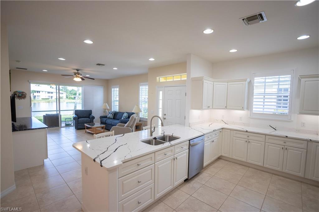 15022 Sea Crest Blvd Property Photo 4