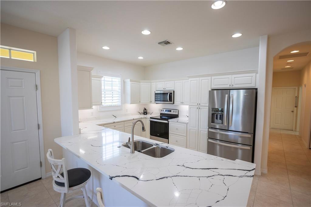 15022 Sea Crest Blvd Property Photo 5
