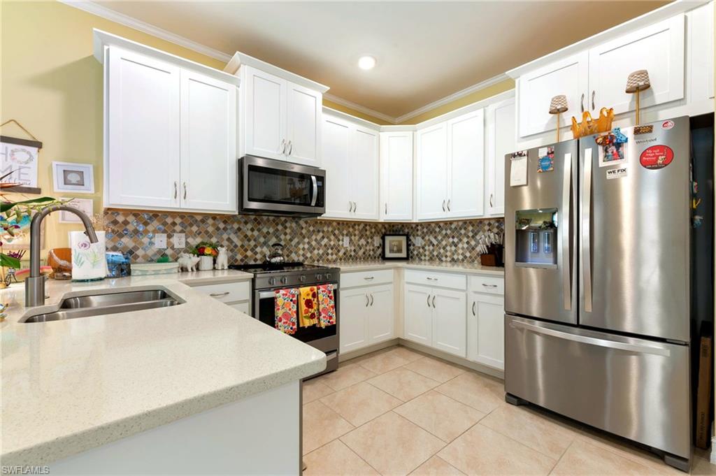 1113 Rolling Brook Ln Property Photo 10