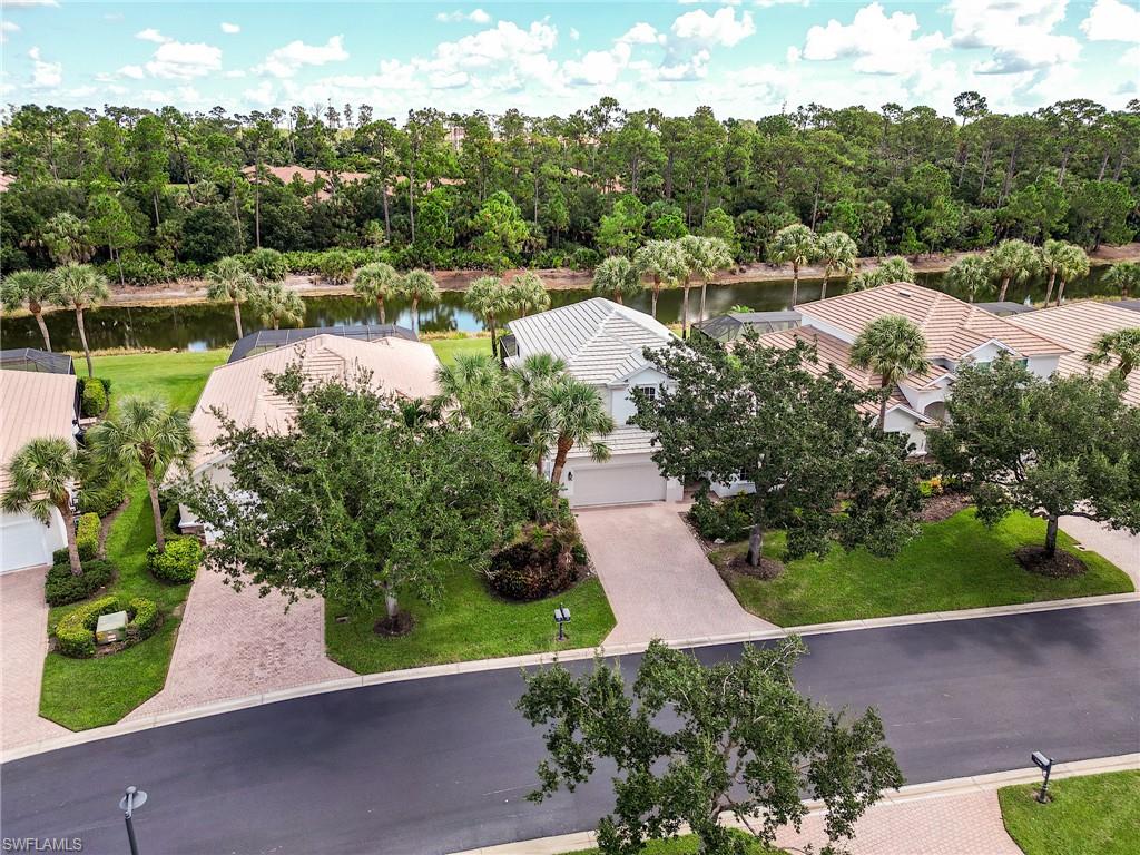21891 Longleaf Trail Dr Property Photo 2