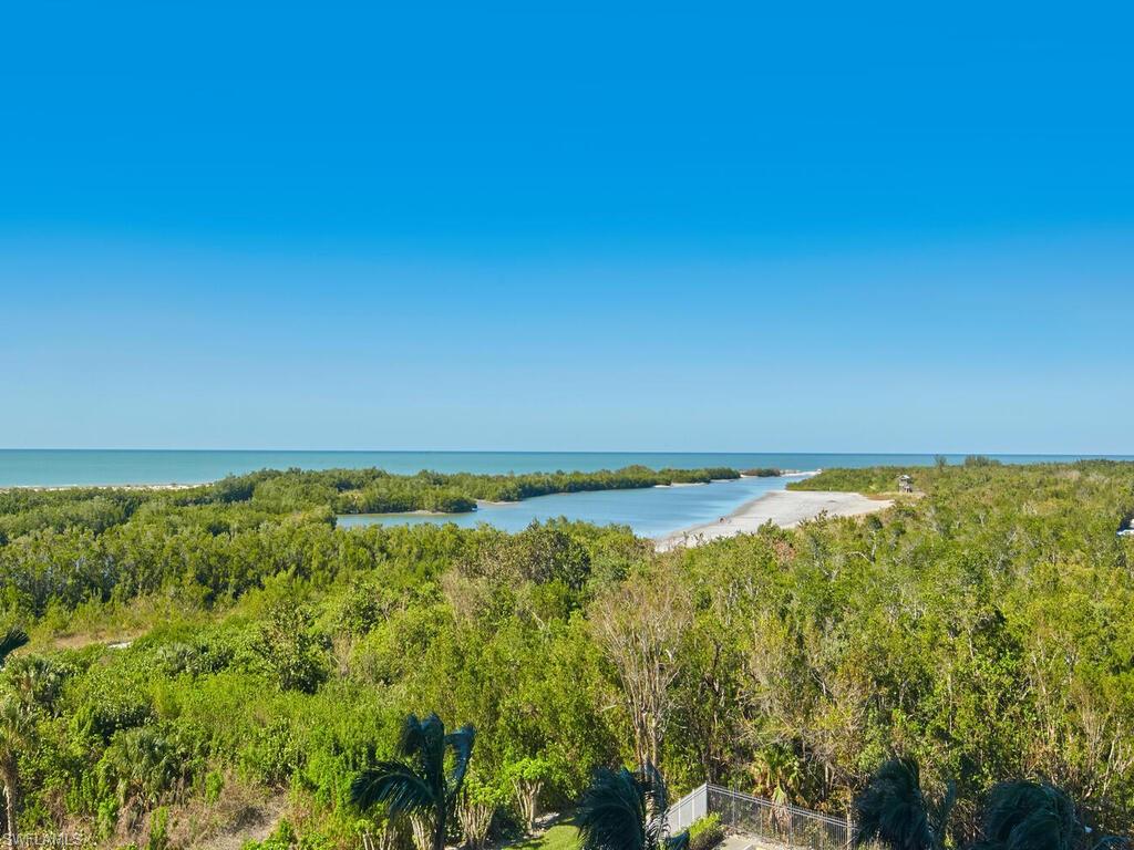 440 Seaview Ct 601 Property Photo 4
