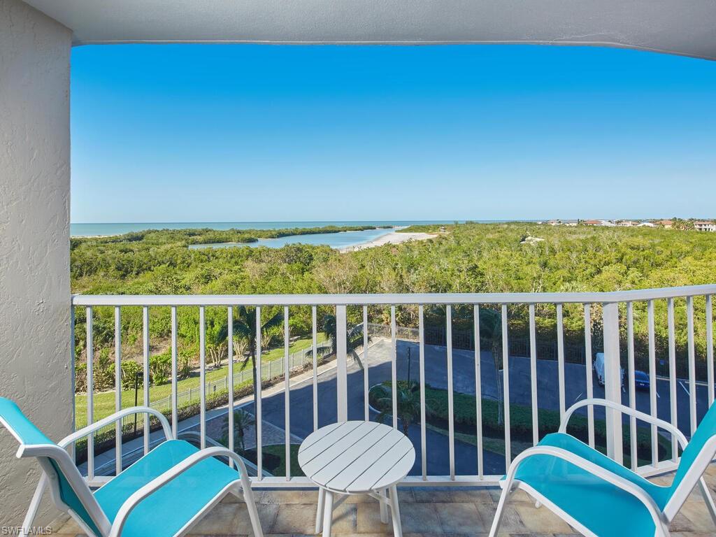 440 Seaview Ct 601 Property Photo 5