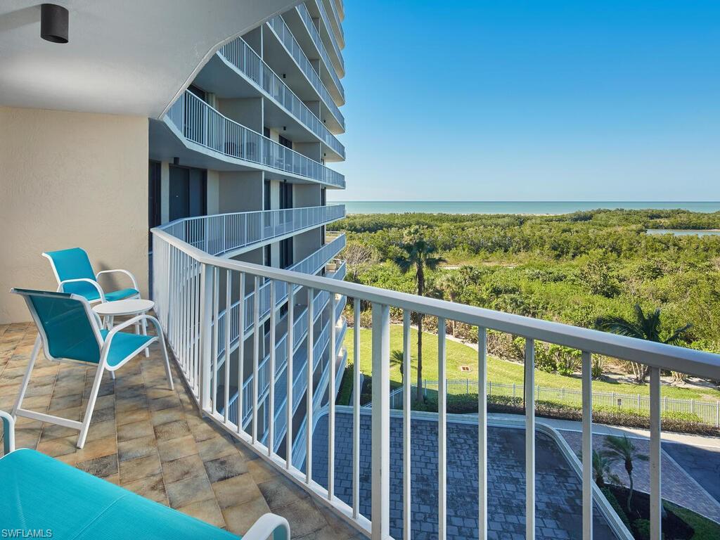 440 Seaview Ct 601 Property Photo 6