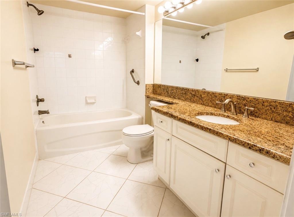 1265 Wildwood Lakes Blvd 201 Property Photo 8