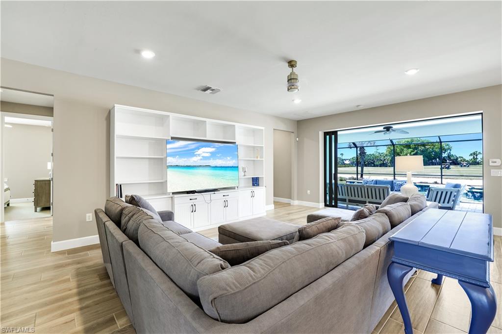 9373 Surfbird Ct Property Photo 13
