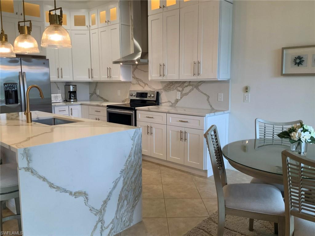 5583 Lago Villaggio Way Property Photo 3