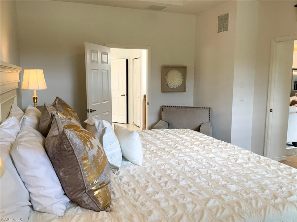 5583 Lago Villaggio Way Property Photo 7