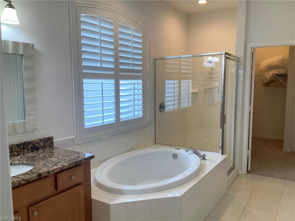 5583 Lago Villaggio Way Property Photo 8