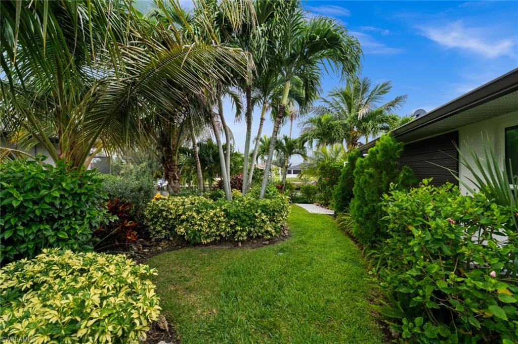 1638 38th Pl Property Photo 2