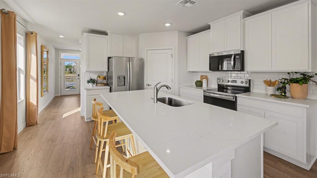 1277 Brooklands Dr Property Photo 9