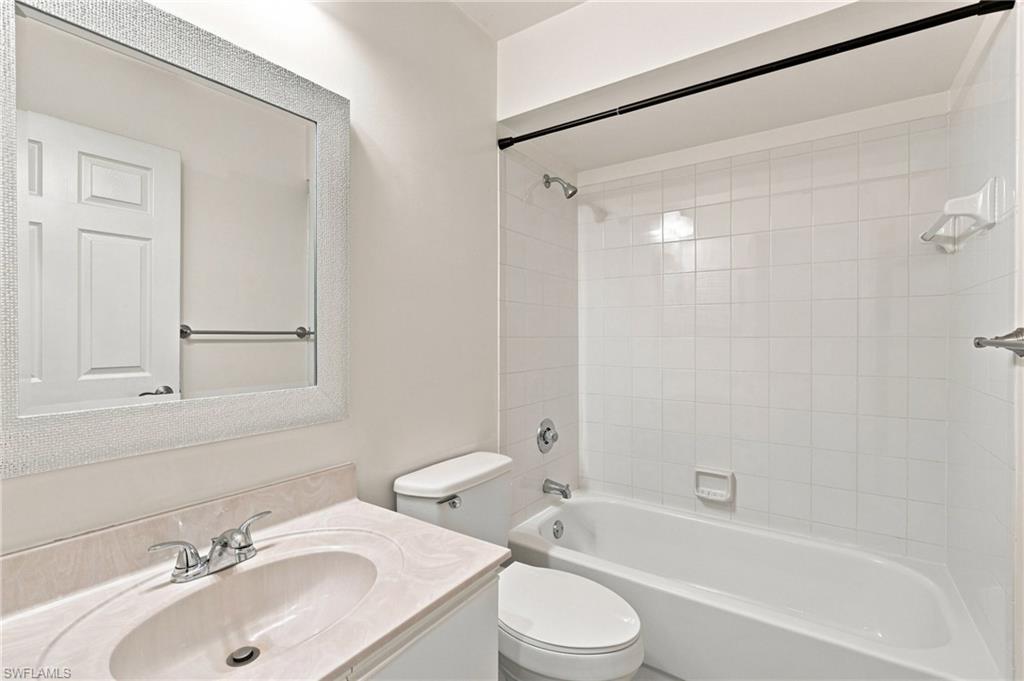 181 Grand Oaks Way 202 Property Photo 27