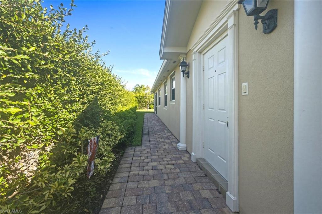 7405 Emilia Ln Property Photo 2