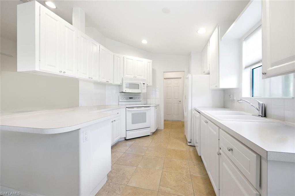 7405 Emilia Ln Property Photo 5