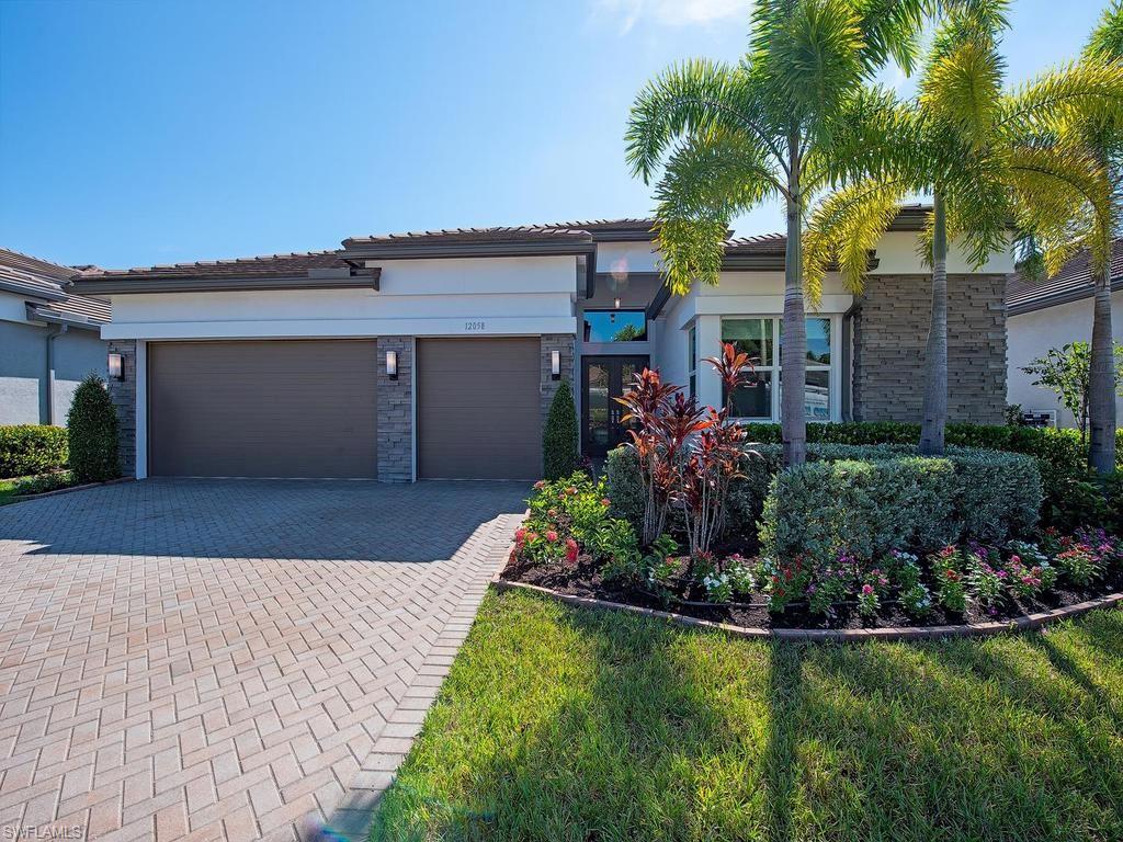 12058 Mimosa ST Property Photo 1