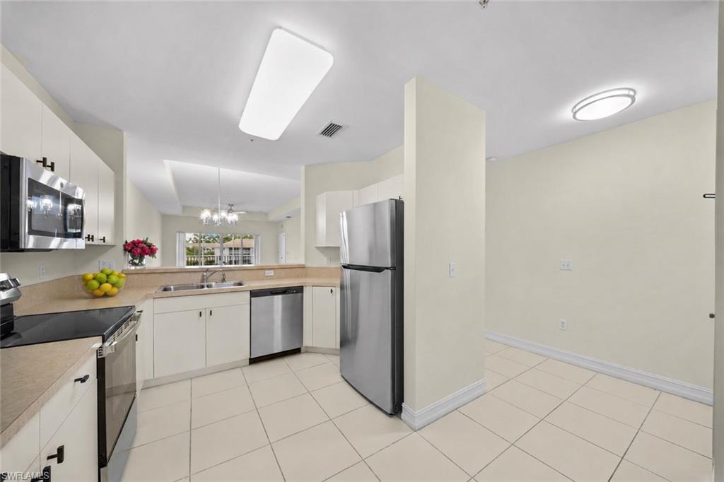 7804 Regal Heron Cir 304 Property Photo 5