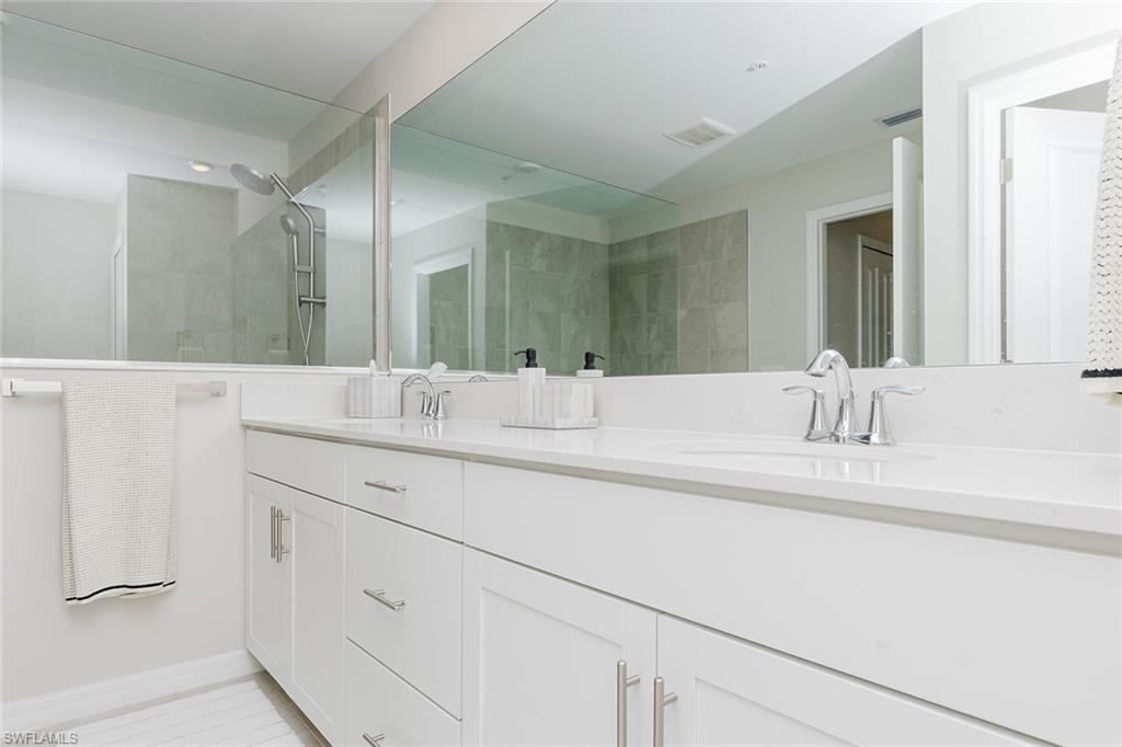 5615 Newcastle Ct 5212 Property Photo 32