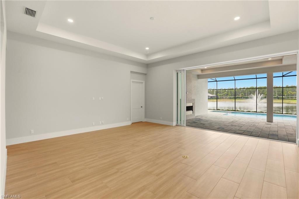9661 Moonflower Ln Property Photo 6