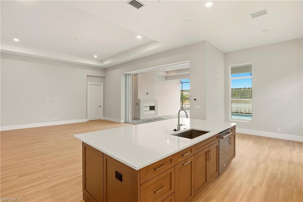 9661 Moonflower Ln Property Photo 10