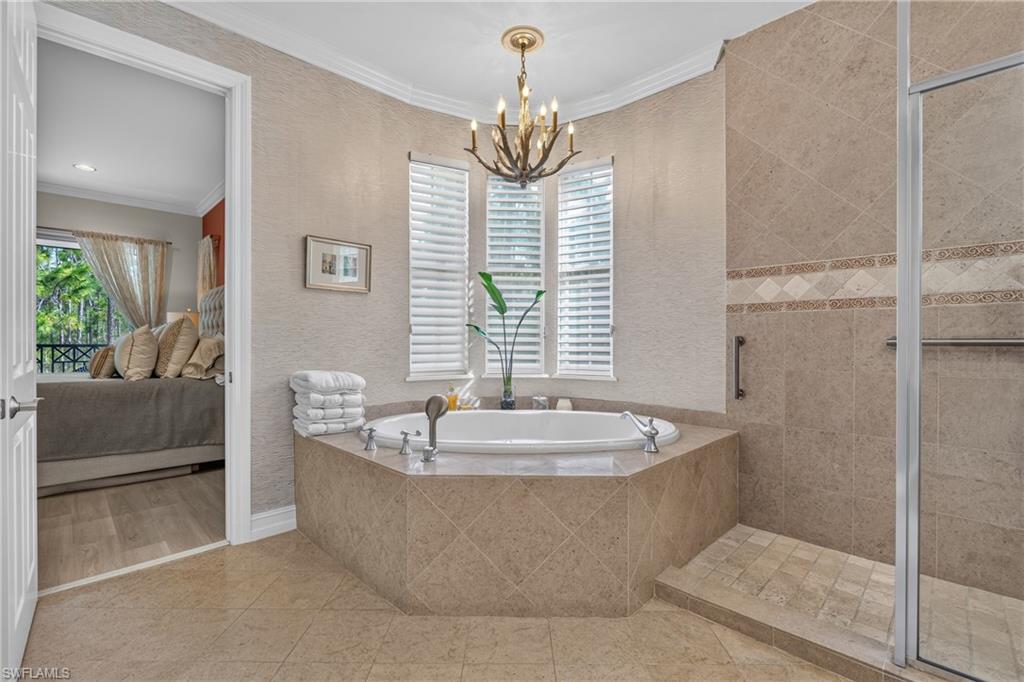 2805 Tiburon Blvd E 102 Property Photo 13